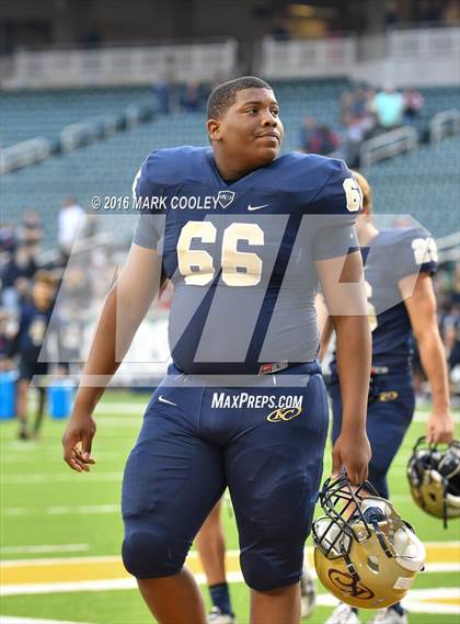 Thumbnail 1 in Klein Collins vs. Tyler (UIL 6A Regional Playoff) photogallery.