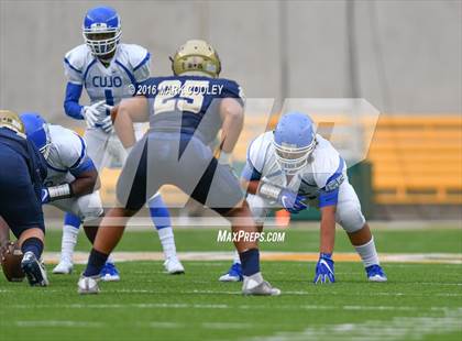 Thumbnail 1 in Klein Collins vs. Tyler (UIL 6A Regional Playoff) photogallery.