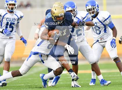 Thumbnail 3 in Klein Collins vs. Tyler (UIL 6A Regional Playoff) photogallery.