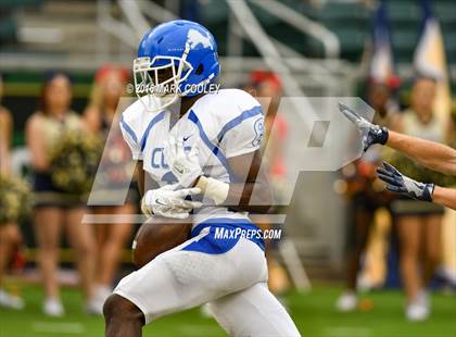Thumbnail 1 in Klein Collins vs. Tyler (UIL 6A Regional Playoff) photogallery.