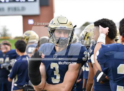 Thumbnail 2 in Klein Collins vs. Tyler (UIL 6A Regional Playoff) photogallery.