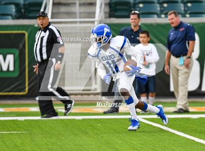 Thumbnail 1 in Klein Collins vs. Tyler (UIL 6A Regional Playoff) photogallery.