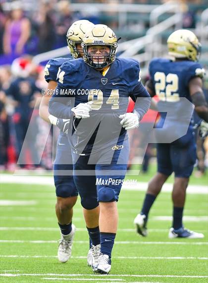 Thumbnail 3 in Klein Collins vs. Tyler (UIL 6A Regional Playoff) photogallery.