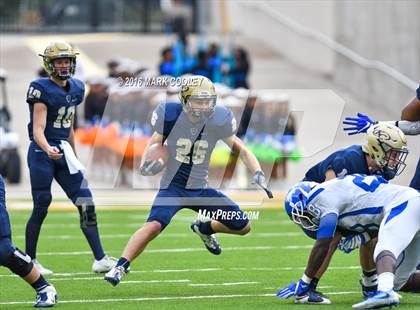 Thumbnail 1 in Klein Collins vs. Tyler (UIL 6A Regional Playoff) photogallery.