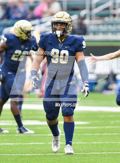 Thumbnail 1 in Klein Collins vs. Tyler (UIL 6A Regional Playoff) photogallery.