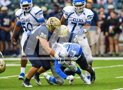 Thumbnail 2 in Klein Collins vs. Tyler (UIL 6A Regional Playoff) photogallery.