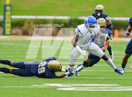 Thumbnail 2 in Klein Collins vs. Tyler (UIL 6A Regional Playoff) photogallery.