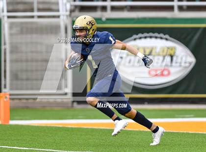 Thumbnail 2 in Klein Collins vs. Tyler (UIL 6A Regional Playoff) photogallery.