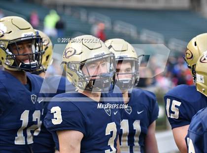 Thumbnail 2 in Klein Collins vs. Tyler (UIL 6A Regional Playoff) photogallery.