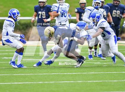 Thumbnail 1 in Klein Collins vs. Tyler (UIL 6A Regional Playoff) photogallery.
