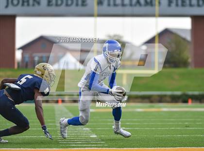Thumbnail 3 in Klein Collins vs. Tyler (UIL 6A Regional Playoff) photogallery.