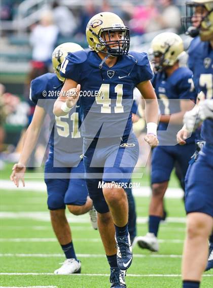 Thumbnail 3 in Klein Collins vs. Tyler (UIL 6A Regional Playoff) photogallery.