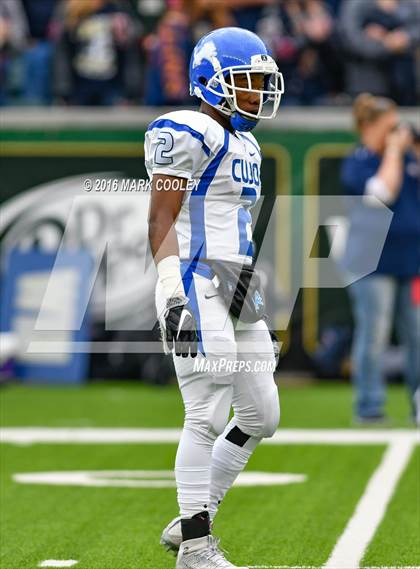 Thumbnail 3 in Klein Collins vs. Tyler (UIL 6A Regional Playoff) photogallery.