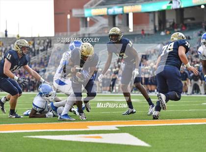 Thumbnail 1 in Klein Collins vs. Tyler (UIL 6A Regional Playoff) photogallery.
