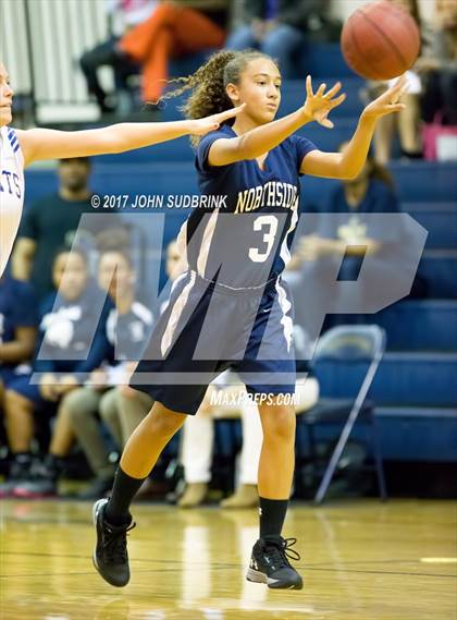 Thumbnail 2 in Richlands vs. Northside (East Coast Christmas Classic) photogallery.