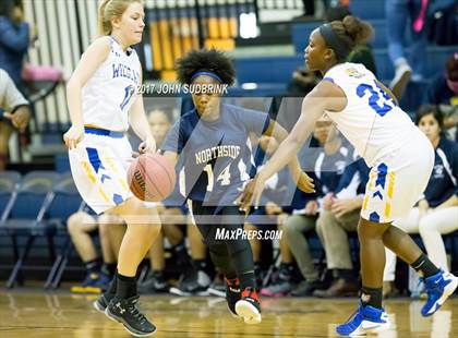 Thumbnail 2 in Richlands vs. Northside (East Coast Christmas Classic) photogallery.