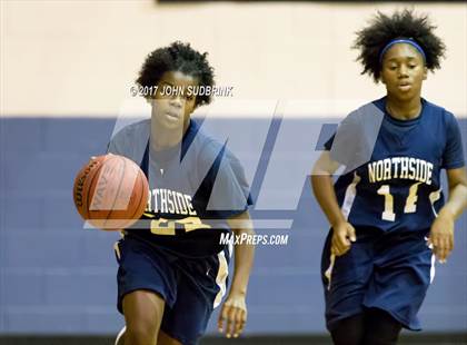 Thumbnail 2 in Richlands vs. Northside (East Coast Christmas Classic) photogallery.
