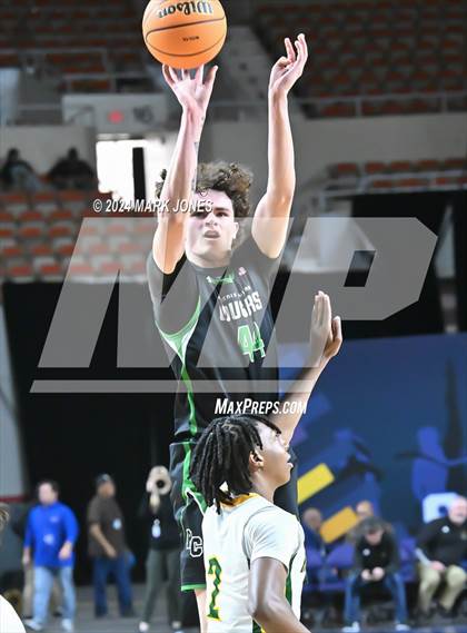 Thumbnail 1 in Phoenix Christian vs. San Tan Charter (AIA 2A Semifinal) photogallery.