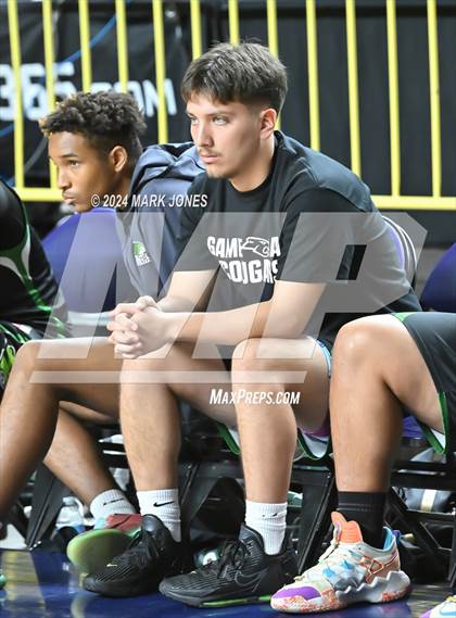 Thumbnail 1 in Phoenix Christian vs. San Tan Charter (AIA 2A Semifinal) photogallery.