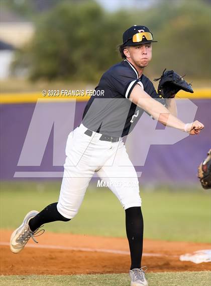 Thumbnail 3 in Bloomingdale @ Lennard photogallery.