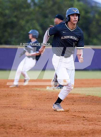 Thumbnail 3 in Bloomingdale @ Lennard photogallery.