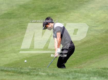 Thumbnail 1 in Bay Valley Athletic League Championship photogallery.