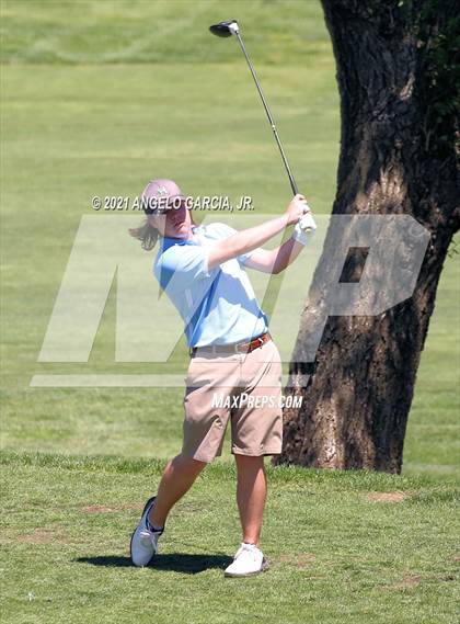 Thumbnail 1 in Bay Valley Athletic League Championship photogallery.
