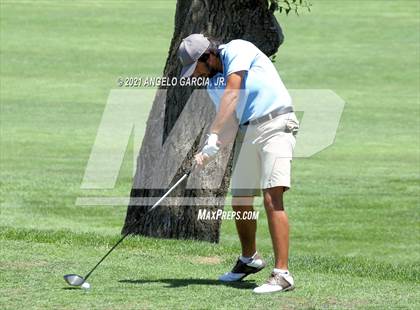 Thumbnail 1 in Bay Valley Athletic League Championship photogallery.