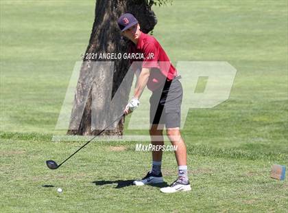 Thumbnail 3 in Bay Valley Athletic League Championship photogallery.