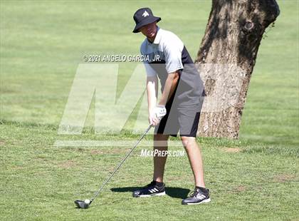 Thumbnail 1 in Bay Valley Athletic League Championship photogallery.