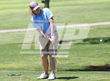 Thumbnail 1 in Bay Valley Athletic League Championship photogallery.