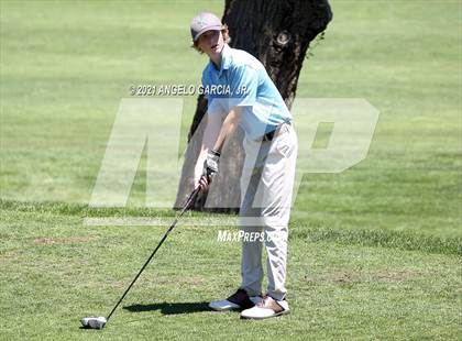 Thumbnail 1 in Bay Valley Athletic League Championship photogallery.