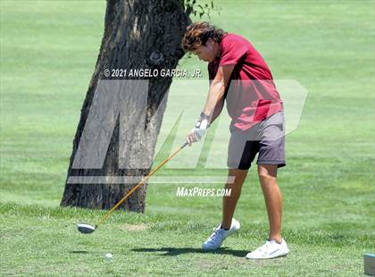 Thumbnail 1 in Bay Valley Athletic League Championship photogallery.