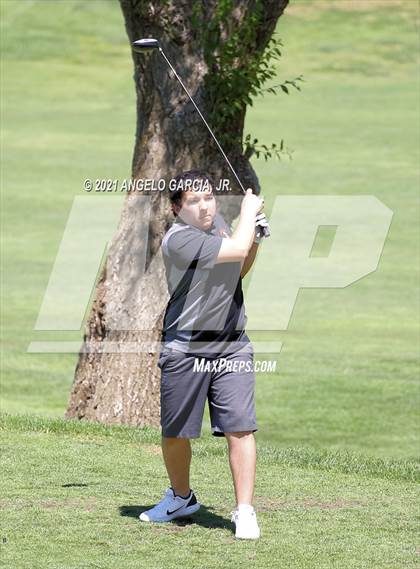 Thumbnail 1 in Bay Valley Athletic League Championship photogallery.