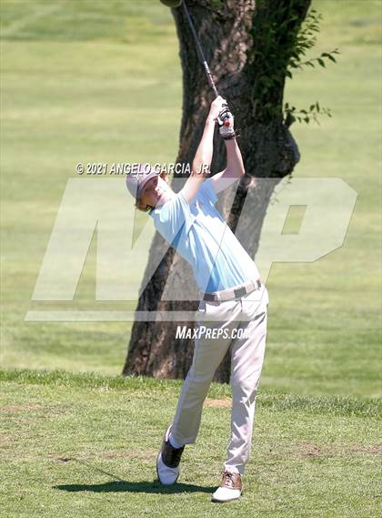 Thumbnail 3 in Bay Valley Athletic League Championship photogallery.