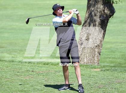 Thumbnail 1 in Bay Valley Athletic League Championship photogallery.