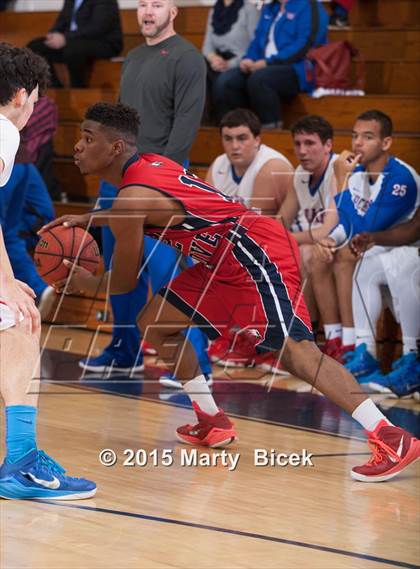 Thumbnail 2 in Pleasant Grove vs. Buchanan photogallery.