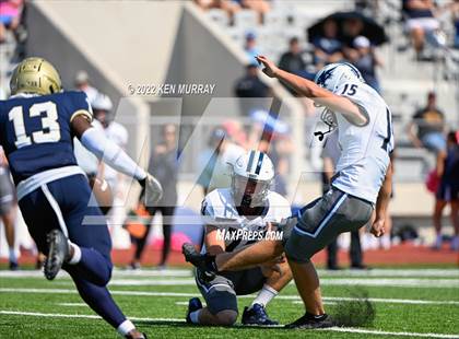 Thumbnail 2 in Tomball Memorial vs Klein Collins photogallery.
