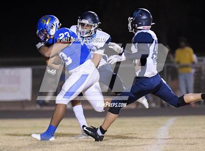 Thumbnail 3 in Deer Valley vs Casa Grande (AIA 4A Round 1 Playoff) photogallery.
