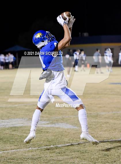 Thumbnail 3 in Deer Valley vs Casa Grande (AIA 4A Round 1 Playoff) photogallery.