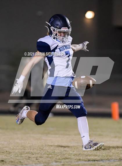 Thumbnail 2 in Deer Valley vs Casa Grande (AIA 4A Round 1 Playoff) photogallery.