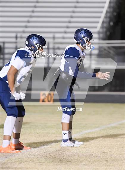Thumbnail 3 in Deer Valley vs Casa Grande (AIA 4A Round 1 Playoff) photogallery.
