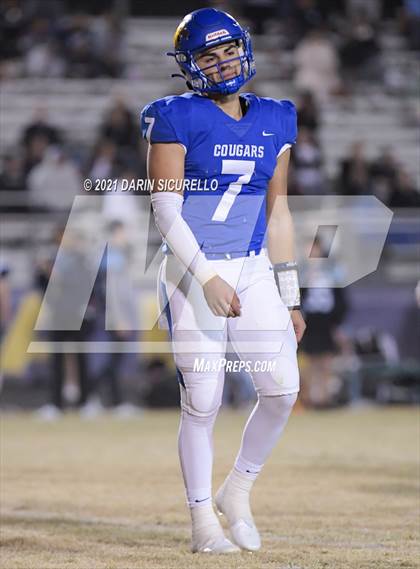 Thumbnail 3 in Deer Valley vs Casa Grande (AIA 4A Round 1 Playoff) photogallery.