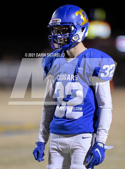 Thumbnail 3 in Deer Valley vs Casa Grande (AIA 4A Round 1 Playoff) photogallery.