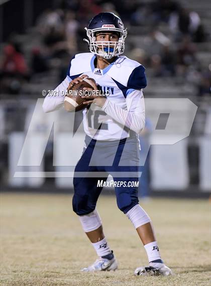 Thumbnail 3 in Deer Valley vs Casa Grande (AIA 4A Round 1 Playoff) photogallery.