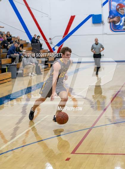 Thumbnail 2 in Temecula Valley vs. Poway photogallery.