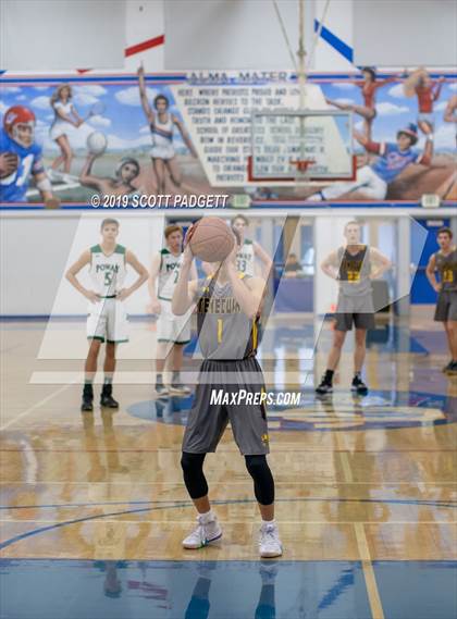 Thumbnail 3 in Temecula Valley vs. Poway photogallery.