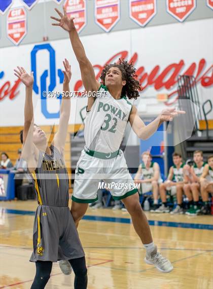 Thumbnail 2 in Temecula Valley vs. Poway photogallery.