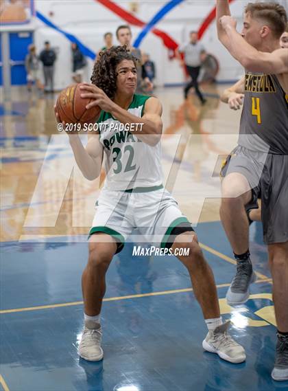 Thumbnail 3 in Temecula Valley vs. Poway photogallery.