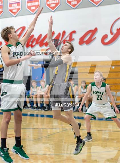Thumbnail 3 in Temecula Valley vs. Poway photogallery.